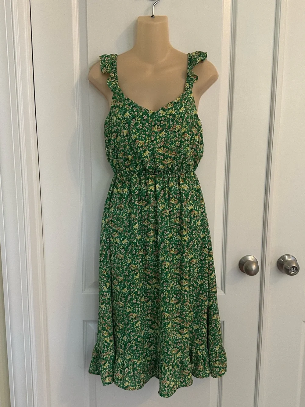 Jessica Simpson Green Floral V Neck Flutter Sleeve Dress Size Small